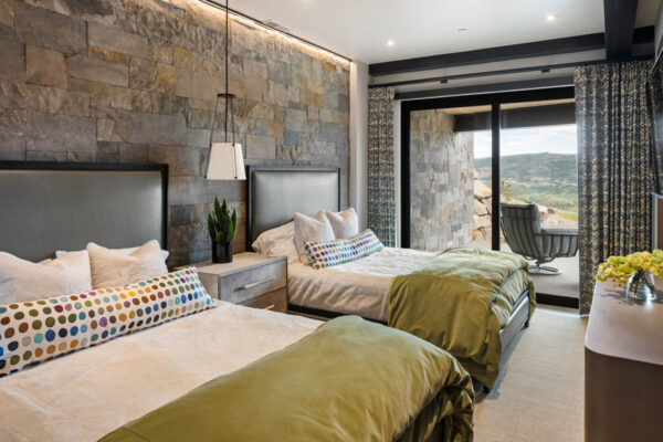 12-big-canyon-homes-gallery-00038